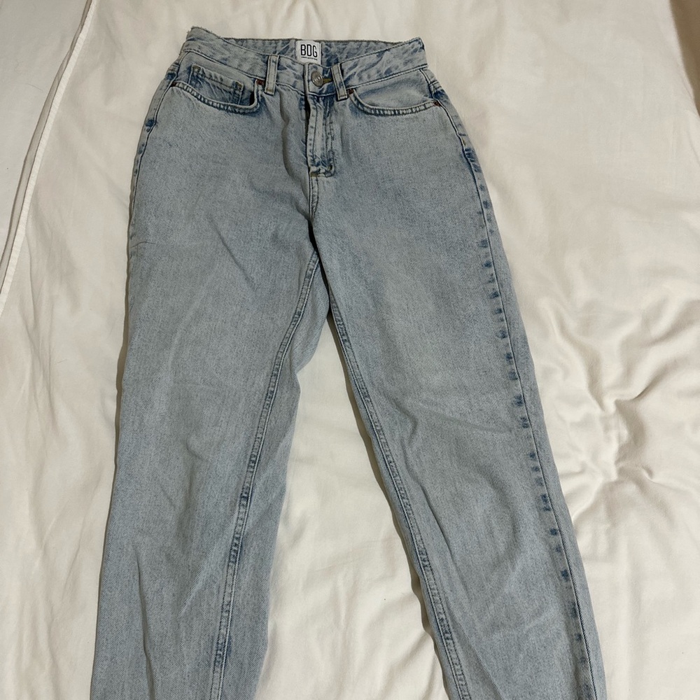 Urban Outfitters BDG Mom High Rise Jeans 🩵